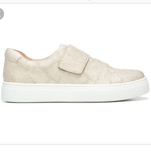 Naturalizer Charlie Taupe Snakeskin Sneaker